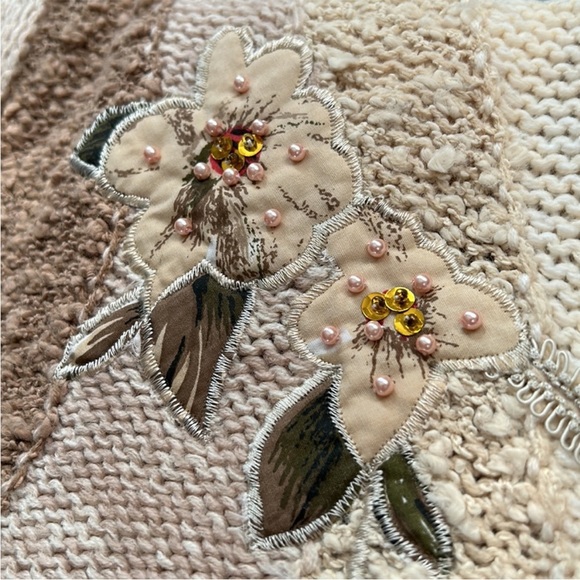 Vintage Needles & Yarn Abstract Floral Patchwork Sweater Neutral 80s Artsy M - Picture 13 of 13